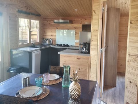 CHALET 2 personnes - 72 La Cabane En tête à tête 35M2 2 Pers Suite parentale + Terrasse couverte + Télé 2 pers