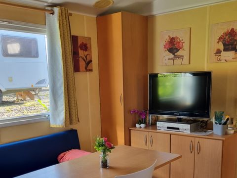 MOBILHOME 4 personnes - 76 Résidence Les Pétunias + Terrasse couverte +Télévision 1/4 pers