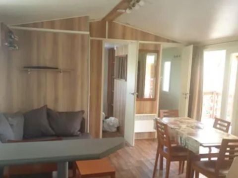 MOBILHOME 4 personnes - 05 Résidence le framboisier 32M2, Terrasse Couverte, Télevision + Lave Vaisselle 1/4 pers