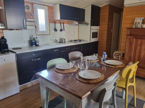 MOBILHOME 4 personnes - 29 Résidence Quiètude 35 m2, Terrasse couverte, Lave-vaisselle + Télévision