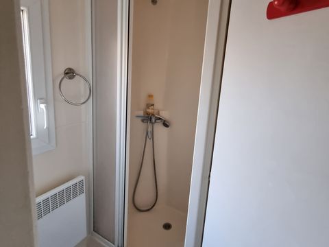 MOBILHOME 4 personnes - 29 Résidence Quiètude 35 m2, Terrasse couverte, Lave-vaisselle + Télévision