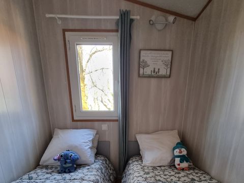 MOBILHOME 4 personnes - 29 Résidence Quiètude 35 m2, Terrasse couverte, Lave-vaisselle + Télévision