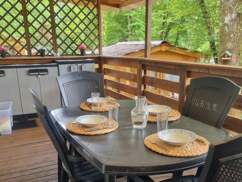 MOBILHOME 4 personnes - 30 residence le lavandier 32M2, Terrasse Couverte, Télevision + Lave Vaisselle+ climatisation