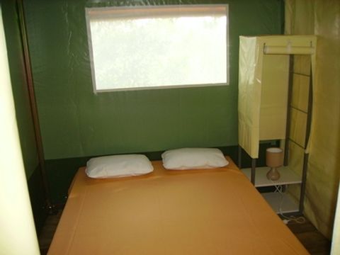 Tente en toile et en bois 5 personnes - Tente Lodge Meublée 2 chambres 5 P