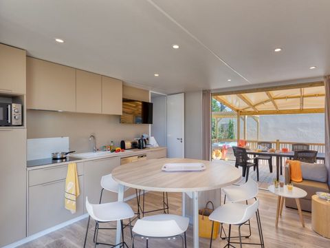 MOBILHOME 4 personnes - Cottage Diamant 4 p 2 Ch 2 Sdb avec spa Premium