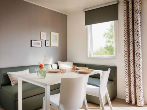 Mobilhome 6 personnes - Cottage Jade 4/6 p 2 Ch 1 Sdb ***
