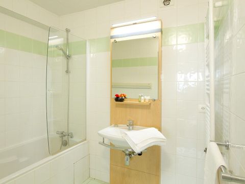 APPARTEMENT 6 personnes - 2 pièces coin montagne 5/6 pers.