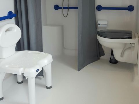 Mobilhome 4 personnes - Mobil home PMR Confort (2 chambres) adapté pour personnes à mobilité réduite