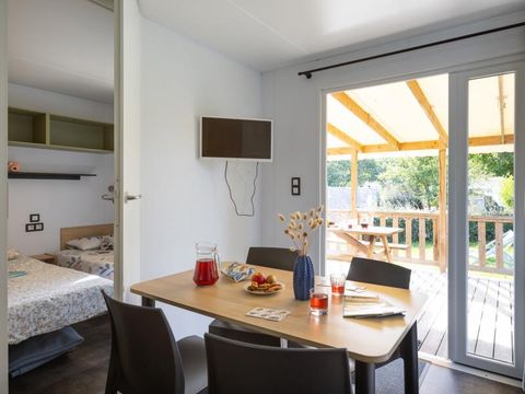 MOBILHOME 4 personnes - Confort - Grande terrasse couverte