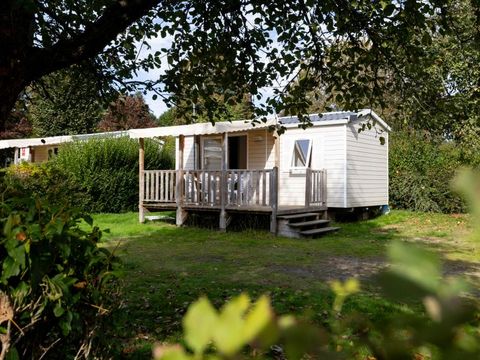 MOBILHOME 4 personnes - 2 chambres (sans sanitaires) 1 couple et 2 enfants de - 40 kgs