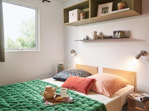 MOBILHOME 6 personnes - Confort Plus - 3 ch - grande terrasse semi-couverte