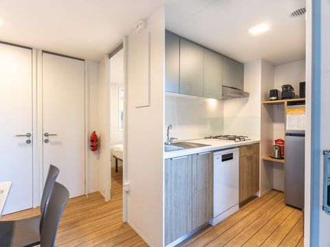 MOBILHOME 6 personnes - Premium | 3 Chambres | Capacité 6 personnes | Terrasse Lounge | 1 Salle de bain | Climatisation | TV