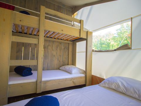 Tente en toile et en bois 4 personnes - Bijela Uvala - Tente safari + sanitaires + climatisation (5P)
