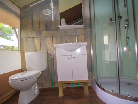 TENTE TOILE ET BOIS 4 personnes - Bijela Uvala - Tente safari + sanitaires + climatisation (5P)