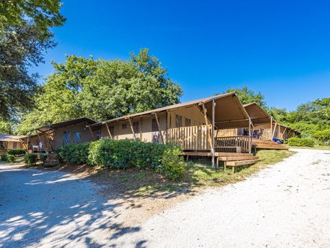 Tente en toile et en bois 4 personnes - Bijela Uvala - Tente Safari + sanitaires + air conditionné (6P)