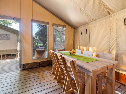 Tente en toile et en bois 4 personnes - Bijela Uvala - Tente Safari + sanitaires + air conditionné (6P)
