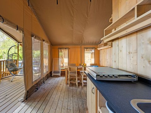 Tente en toile et en bois 4 personnes - Bijela Uvala - Tente Safari + sanitaires + air conditionné (6P)