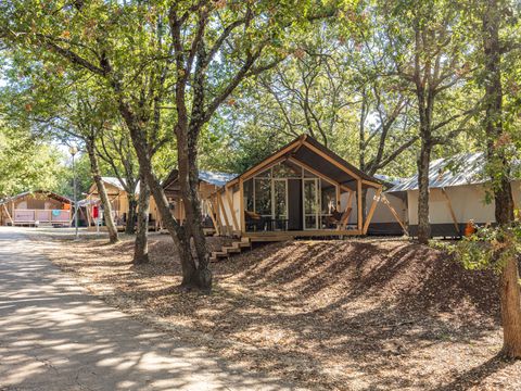 Tente en toile et en bois 4 personnes - Bijela Uvala - Tente safari Bella Vista + air conditionné (4P)