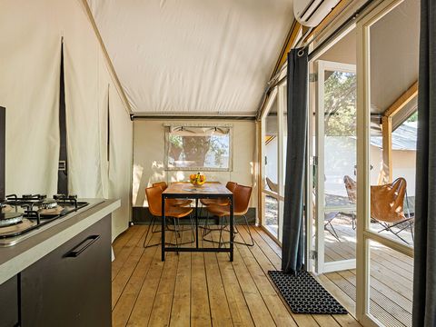 Tente en toile et en bois 4 personnes - Bijela Uvala - Tente safari Bella Vista + air conditionné (4P)