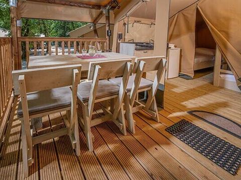 TENTE 5 personnes - Tente Super Lodge | 2 Chambres | Capacité 4-5 personnes | Petite Terrasse | Sans Salle de bain