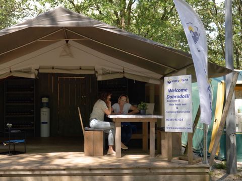 Tente en toile et en bois 4 personnes - Safari tent Lodge