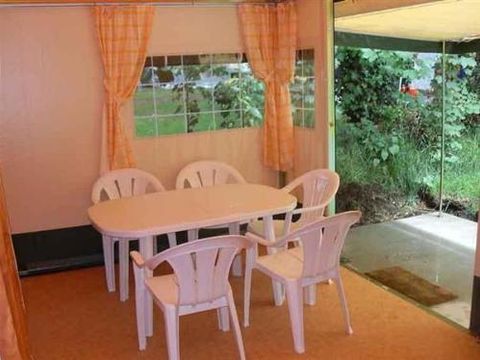 BUNGALOW TOILÉ 5 personnes - ECO (sans sanitaires)