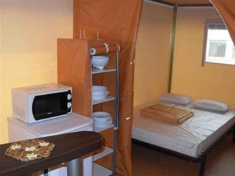 BUNGALOW TOILÉ 5 personnes - ECO (sans sanitaires)