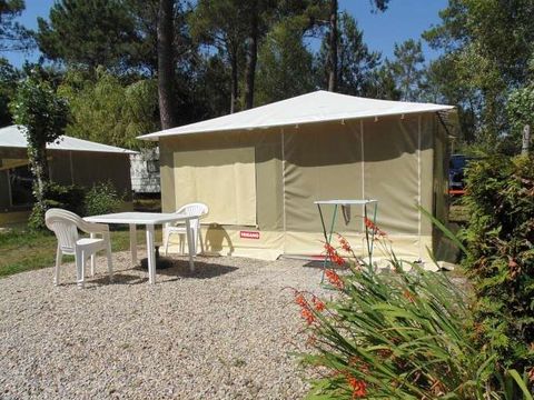 BUNGALOW TOILÉ 4 personnes - Caraibe (sans sanitaires)