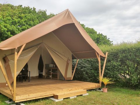 TENTE TOILE ET BOIS 5 personnes