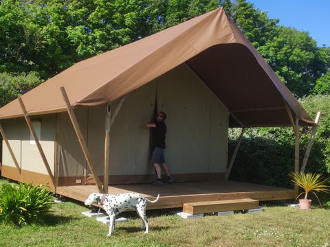 TENTE TOILE ET BOIS 5 personnes