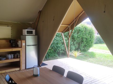 TENTE TOILE ET BOIS 5 personnes