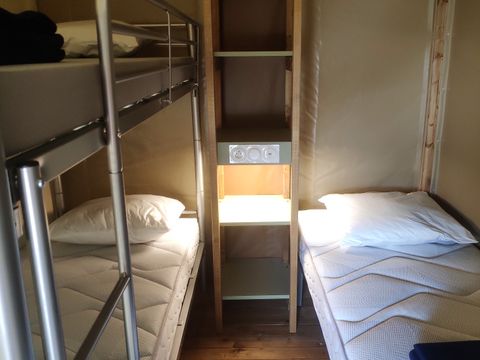 TENTE TOILE ET BOIS 5 personnes