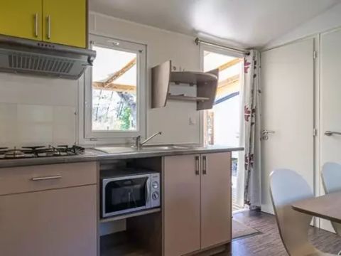 BUNGALOW 6 personnes - Mobil-home | Classic | 2 Ch. | 4/6 Pers. | Terrasse surélevée | Clim.