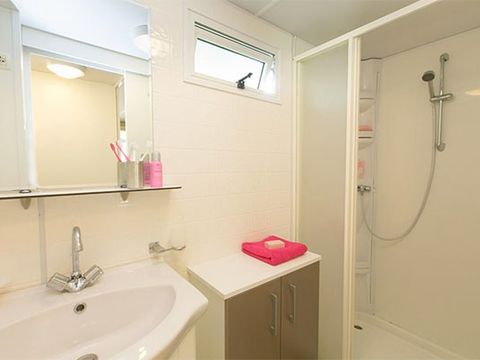 MOBILHOME 6 personnes - Classic | 3 Ch. | 4/6 Pers. | Terrasse surélevée | Clim.