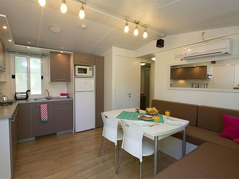 MOBILHOME 6 personnes - Classic | 3 Ch. | 4/6 Pers. | Terrasse surélevée | Clim.