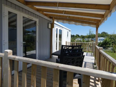 MOBILHOME 4 personnes - 2 chambres.