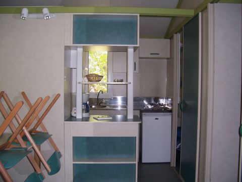 BUNGALOW 5 personnes - MOREA (arrivée samedi)