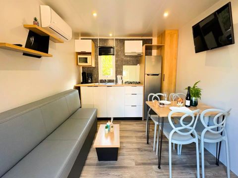 MOBILHOME 6 personnes - 3 Pièces 6 Personnes Climatisé + TV (4 adultes + 2 enfants -12 ans max)