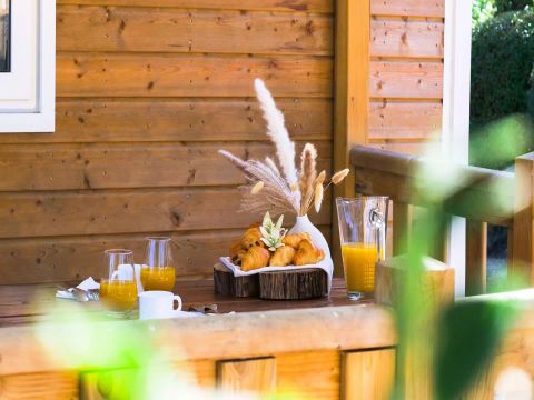 MOBILHOME 6 personnes - 3 Pièces 6 Personnes Climatisé + TV (4 adultes + 2 enfants -12 ans max) (dimanche)