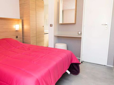 MOBILHOME 6 personnes - 3 Pièces 6 Personnes Climatisé + TV (4 adultes + 2 enfants -12 ans max) (dimanche)