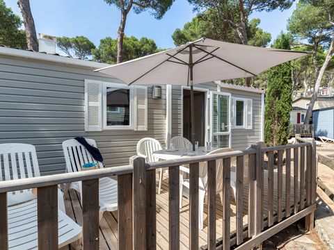 MOBILHOME 6 personnes -  Classic | 3 Ch. | 6 Pers. | Terrasse surélevée non couverte | 1 SDB | Clim.