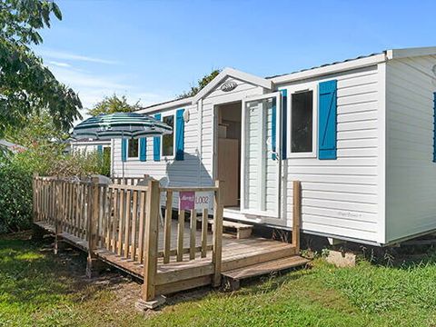 MOBILHOME 4 personnes - Classic | 2 Ch. | 4 Pers. | Terrasse surélevée non couverte | 2 SDB | Clim.