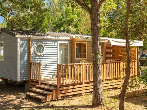 MOBILHOME 6 personnes - Comfort | 2 Ch. | 4/6 Pers. | Terrasse surélevée non couverte | 2 SDB | Clim.