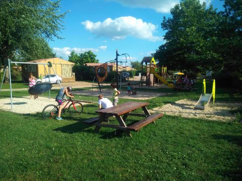 Camping Champ d' Eté - Camping Ain - Image N°12