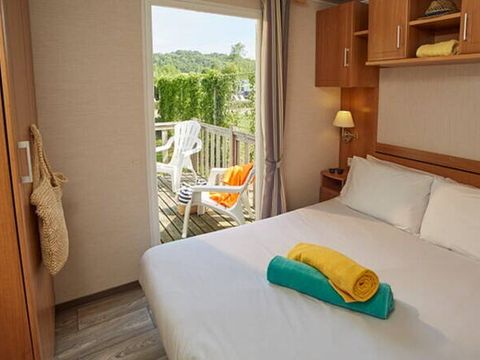 BUNGALOW 8 personnes - Mobil-home | Classic | 3 Ch. | 6/8 Pers. | Terrasse surélevée | Clim.