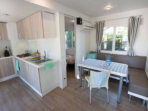 MOBILHOME 4 personnes - Mobil-home | Comfort | 2 Ch. | 4 Pers. | Terrasse surélevée | 2 SDB | Clim.