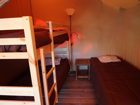 Tente en toile et en bois 5 personnes - FAMILY SANS SANITAIRES