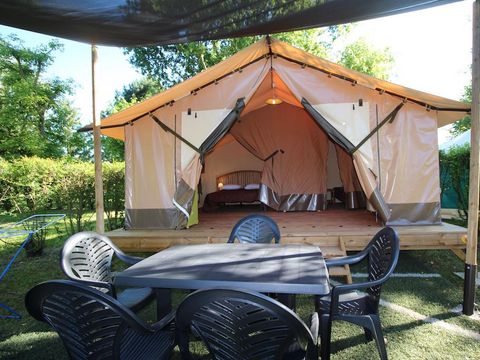 Tente en toile et en bois 5 personnes - VICTORIA SANS SANITAIRES