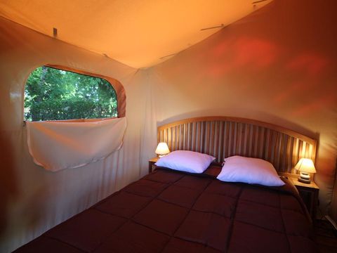 Tente en toile et en bois 5 personnes - VICTORIA SANS SANITAIRES