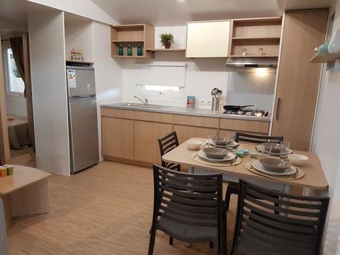 Mobilhome 7 personnes - Mobil'home Trigano GRAND CONFORT 3 chbres 6 pers + 1 bébé, TV